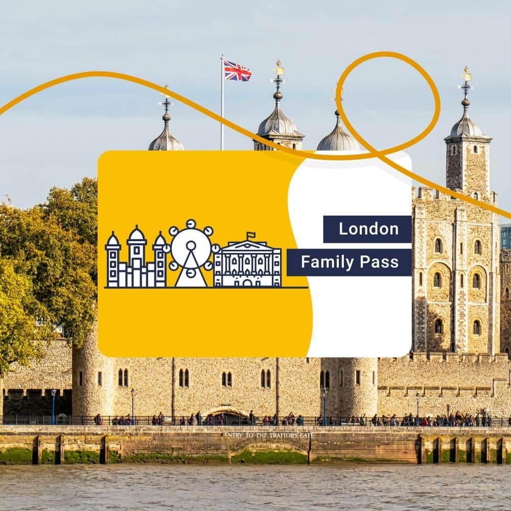 Žlutobílá karta London Family Pass s ilustracemi památek před londýnským Towerem a řekou Temží.